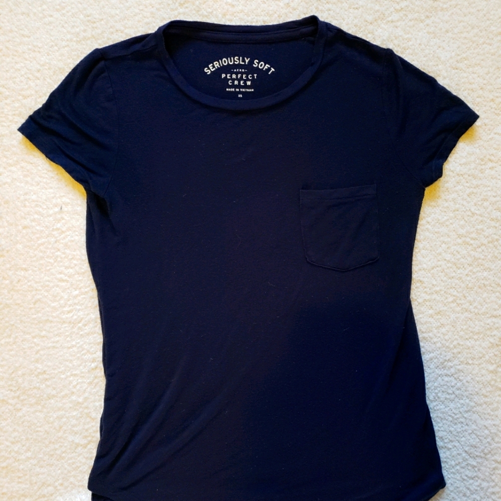 Navy blue tee with breast pocket!